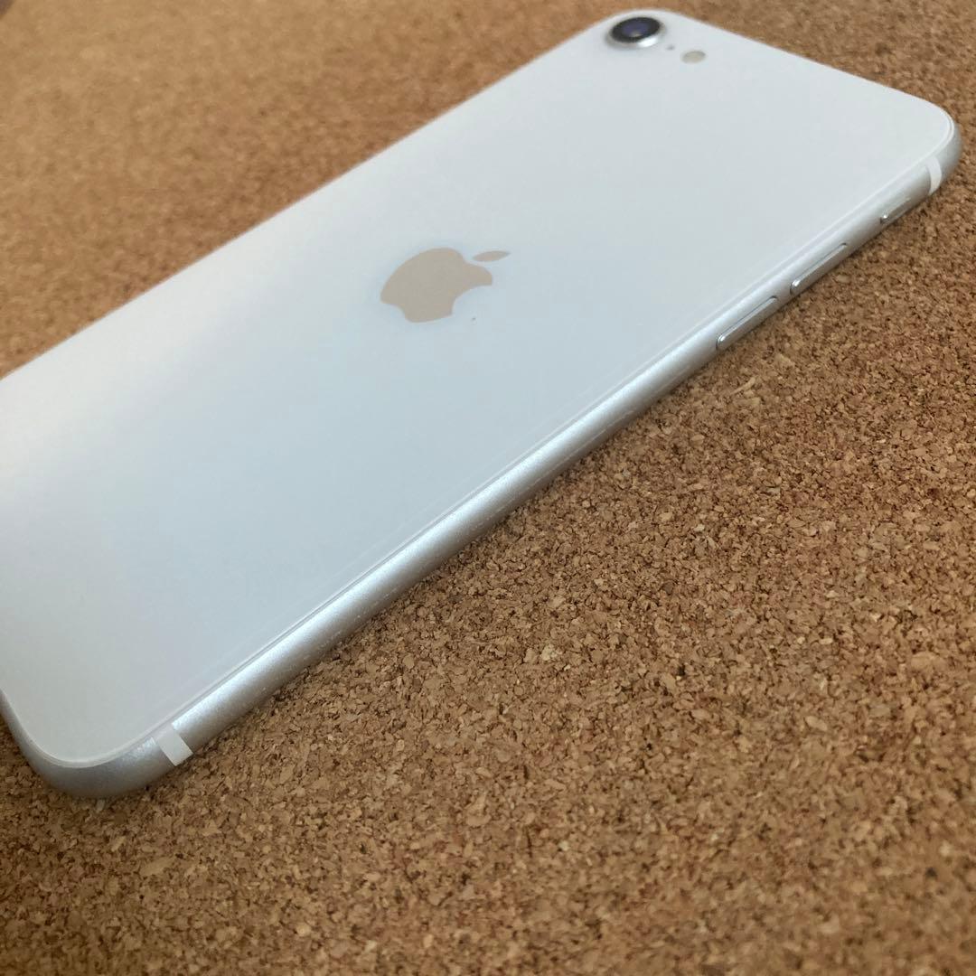 4170 電池新品☆比較的美品☆iPhoneSE2 64GB SIMフリー☆