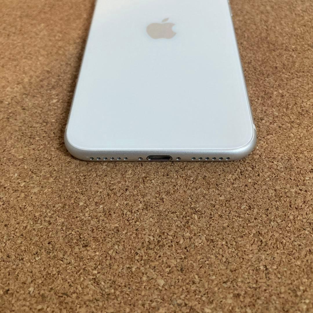 4170 電池新品☆比較的美品☆iPhoneSE2 64GB SIMフリー☆