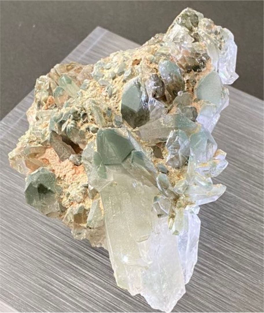 日本初上陸？☆コロンビア セレニアデルペリハ産 クローライト水晶クラスター①