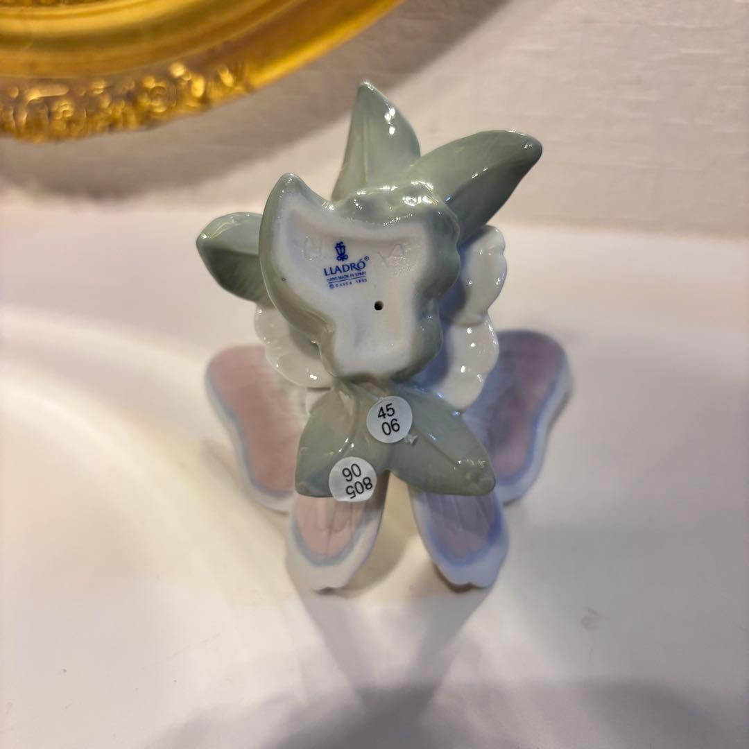 リヤドロ Lladro 花と蝶々