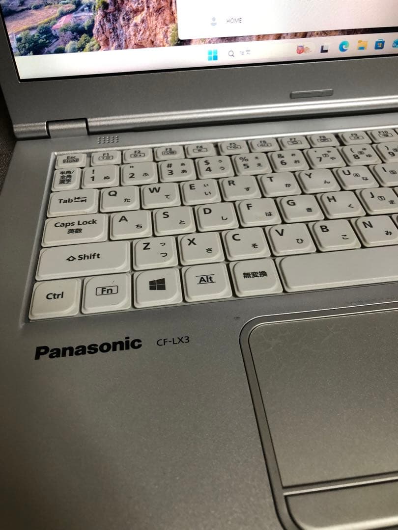 バッテリー100%【良品】Let's note CF-LX3 SSD 大画面 ④