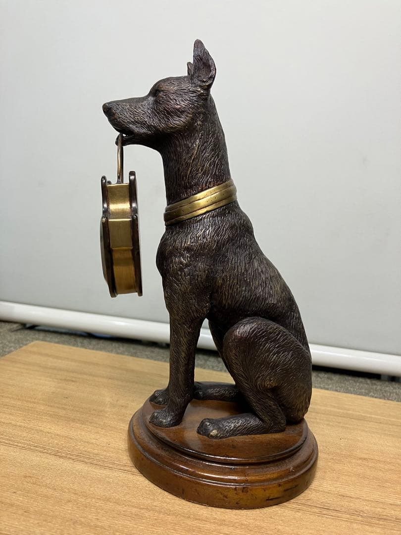 ブロンズ 犬 時計
