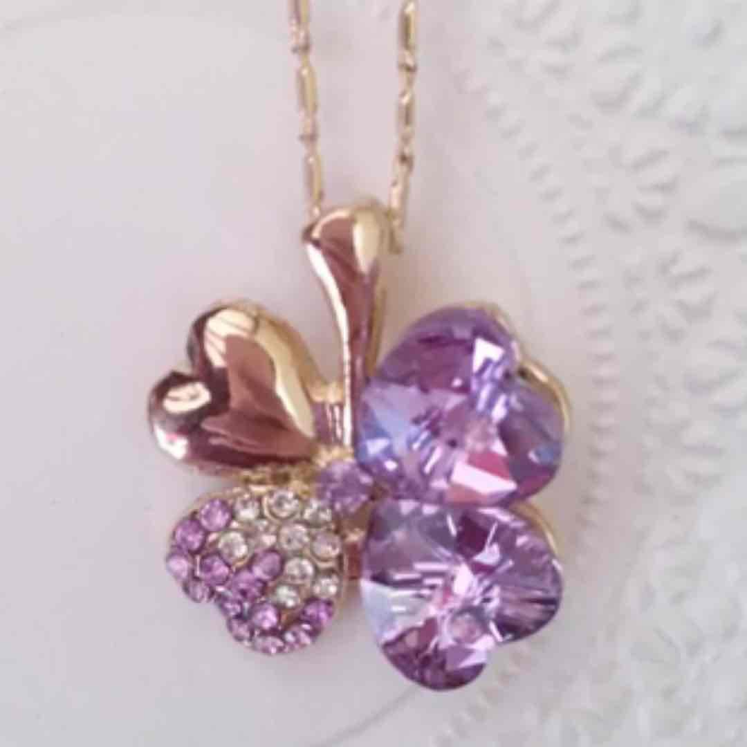 【ギフト推奨】スワロフスキー❤️18kg クローバーネックレス ブルー×ゴールド