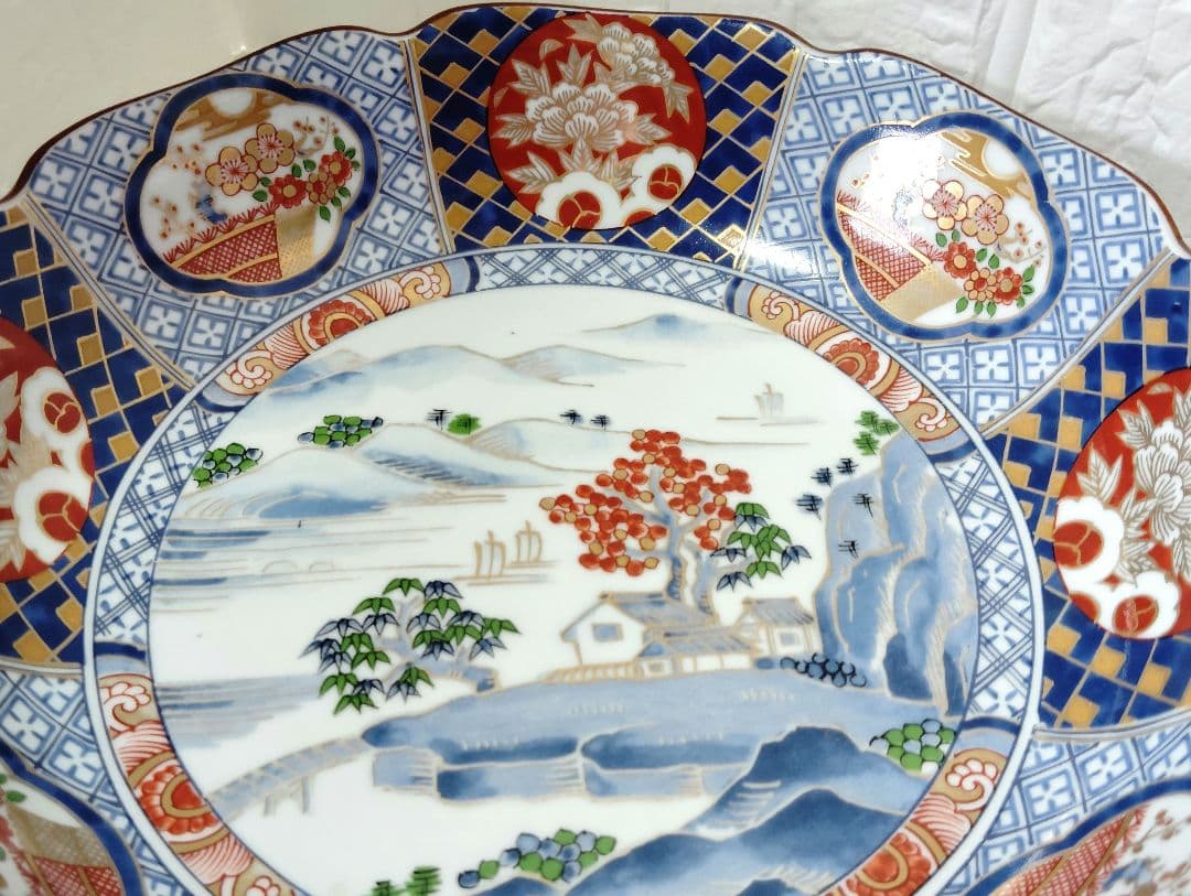 お正月　極美品　美濃焼　庫山窯　献上手　金彩古伊万里写　輪花銘々皿5枚とおまけ