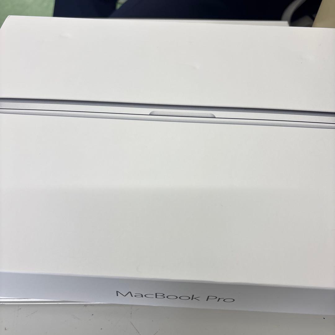 Apple MacBook Pro 13インチシルバー 本体+箱付き
