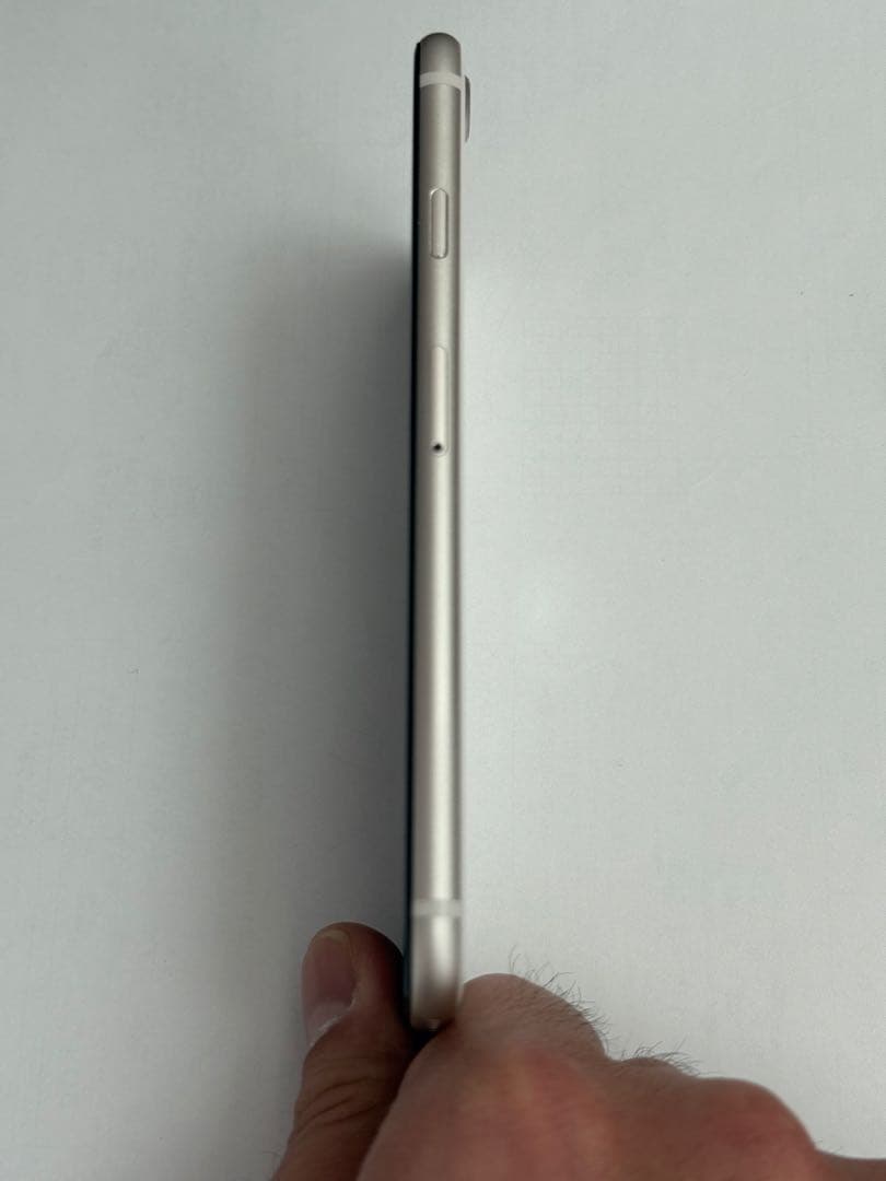 iPhone SE (第3世代) ホワイト 箱付き