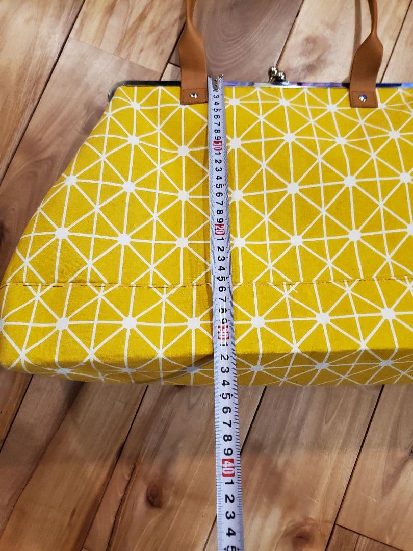 模様の黄色ボストンバッグ　　　　　　　　ハンドメイド がま口　大きめ