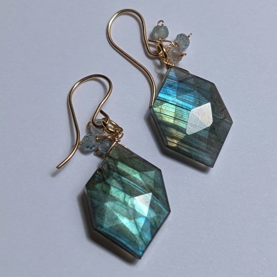 再販 ラブラドライト ヘキサゴンピアス