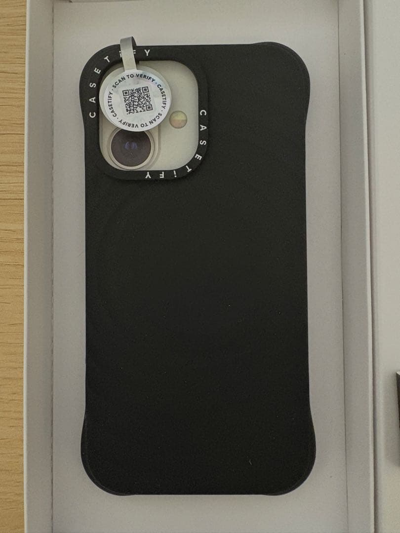 CASETiFY ウェーブシリコンケースブラック　iPhone 16