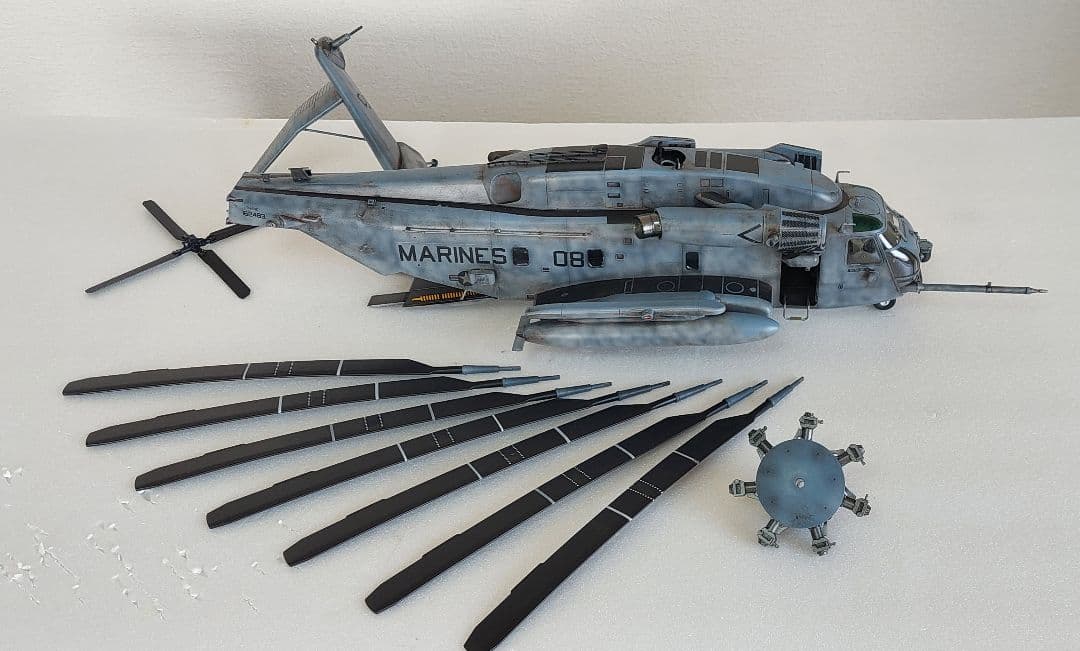 1/48 CH-53E スーパースタリオン改修塗装完成品 　６０cmオーバー！