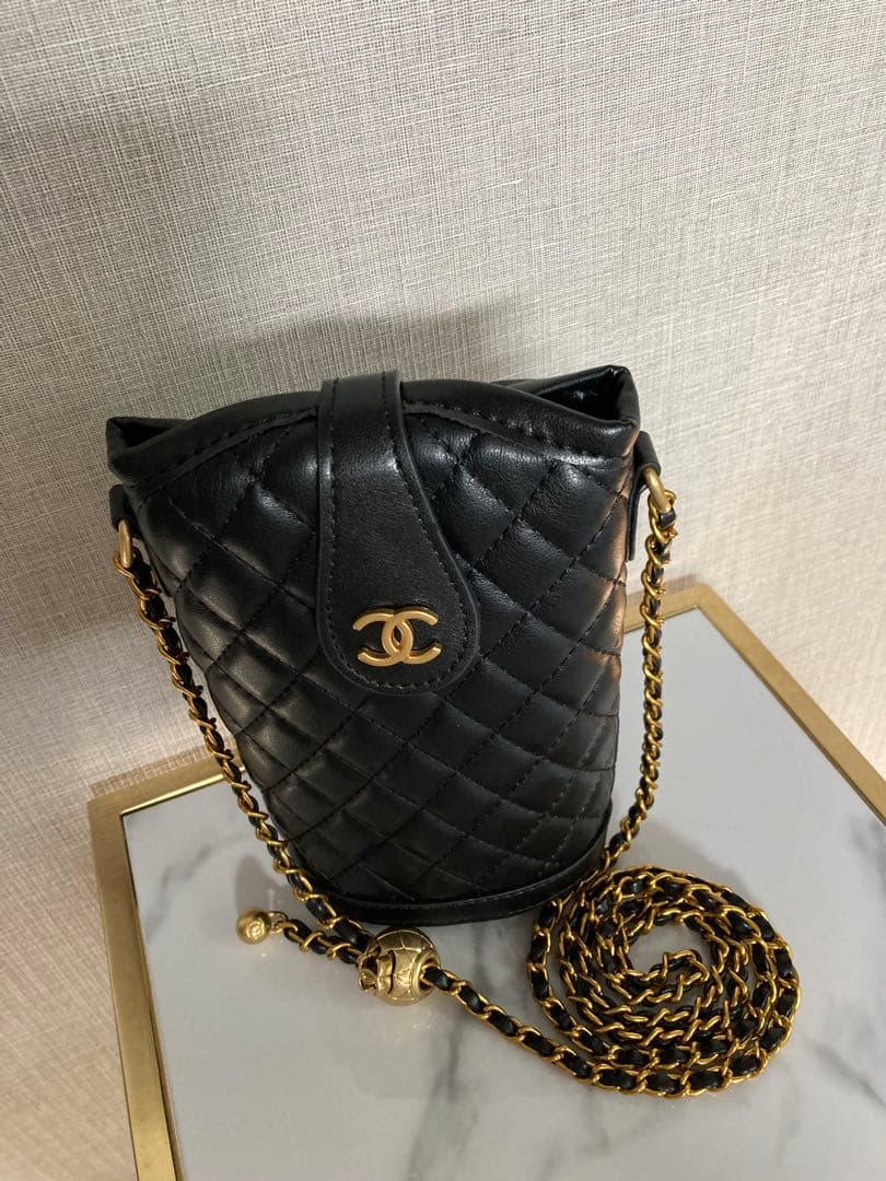 CHANEL ノベルティ キルティング ショルダーバッグ ポーチ