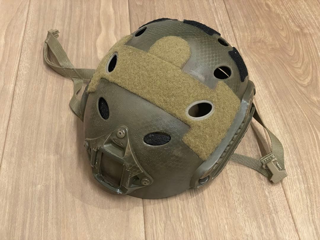 実物　オプスコア　カーボン　ヘルメット