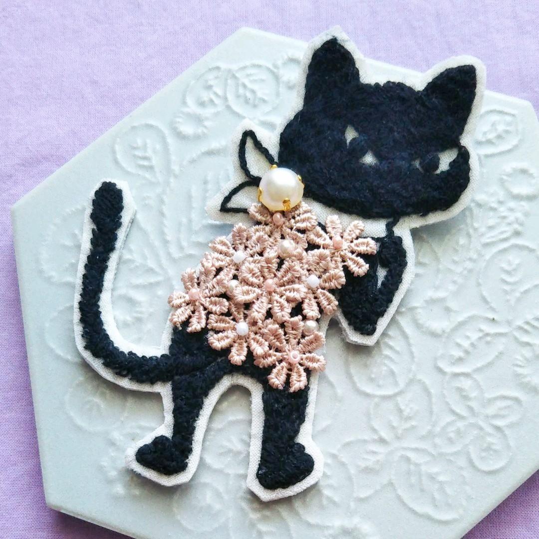 商談中⑥59ハンドメイド ブローチアクセサリー pjc ミナペルホネン好きな方