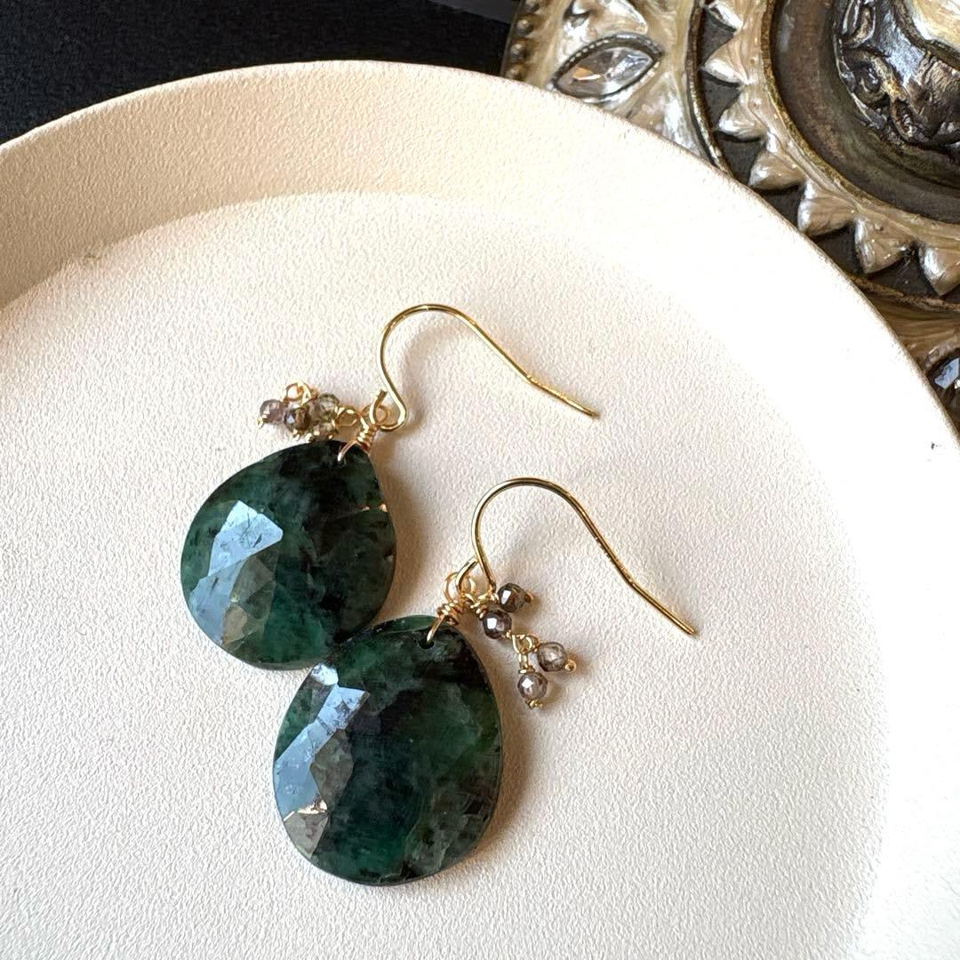 《1点限定》エメラルドローズカット＊ピアスorイヤリング