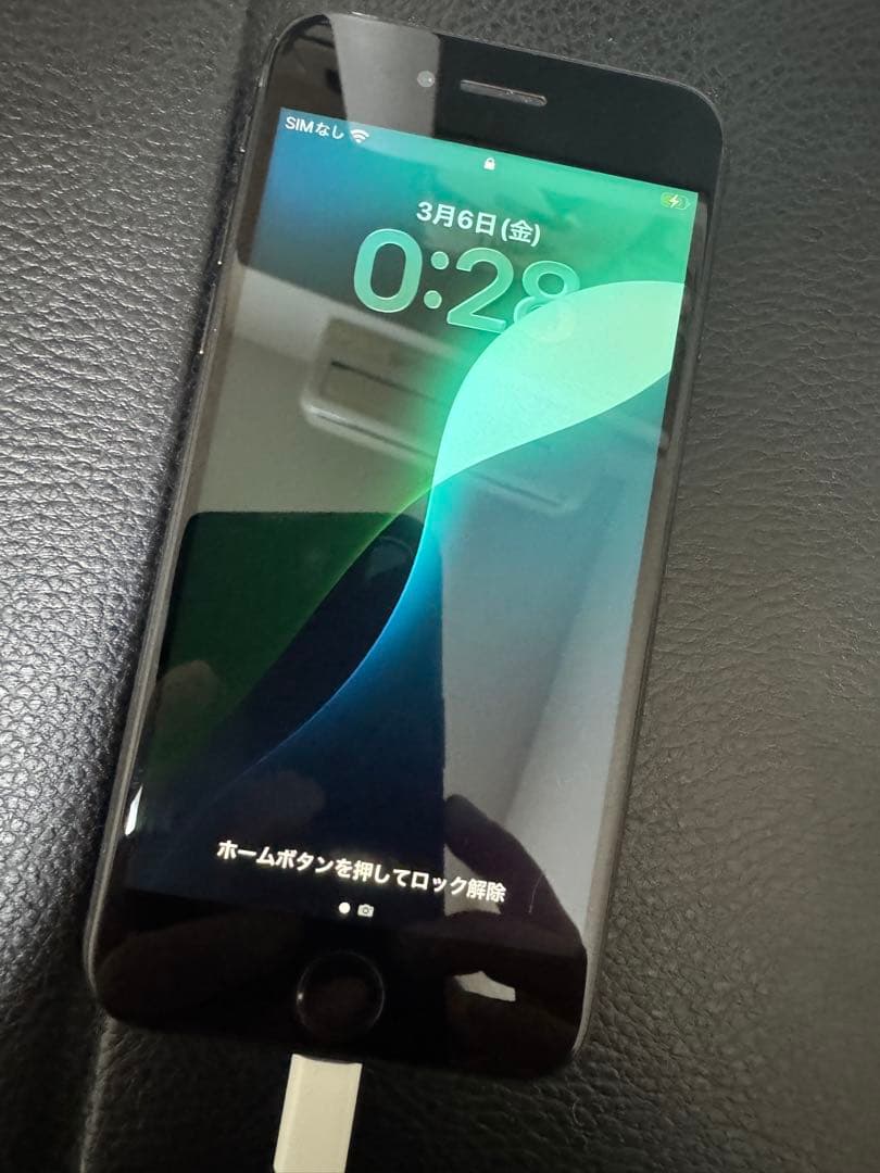 iPhone SE2 64GBブラック