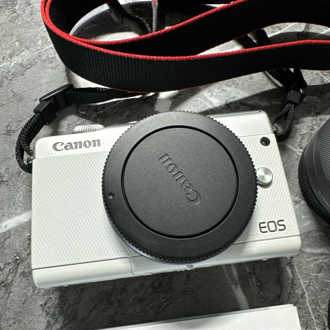Canon キャノン EOS M100 ホワイト 箱無し　美品