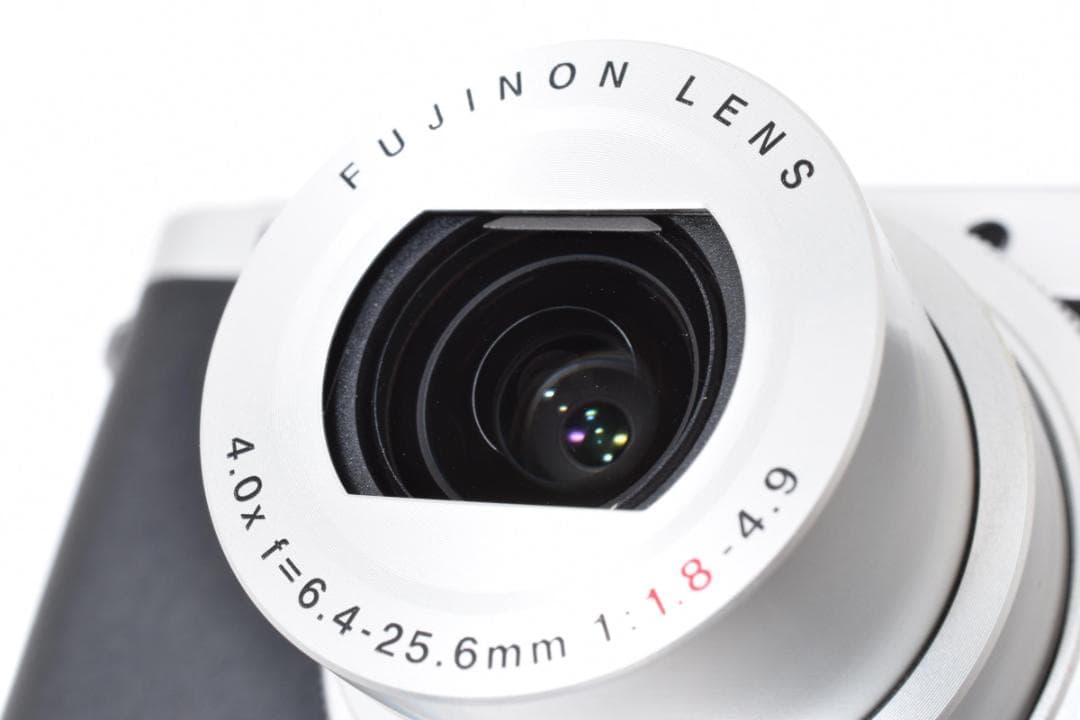 美品 フジフィルム　FUJIFILM XQ2 1583