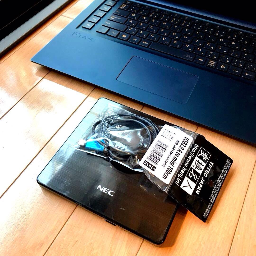 NEC LaVie VEGA Direct 4K【プレミアムミラーガラス天板】