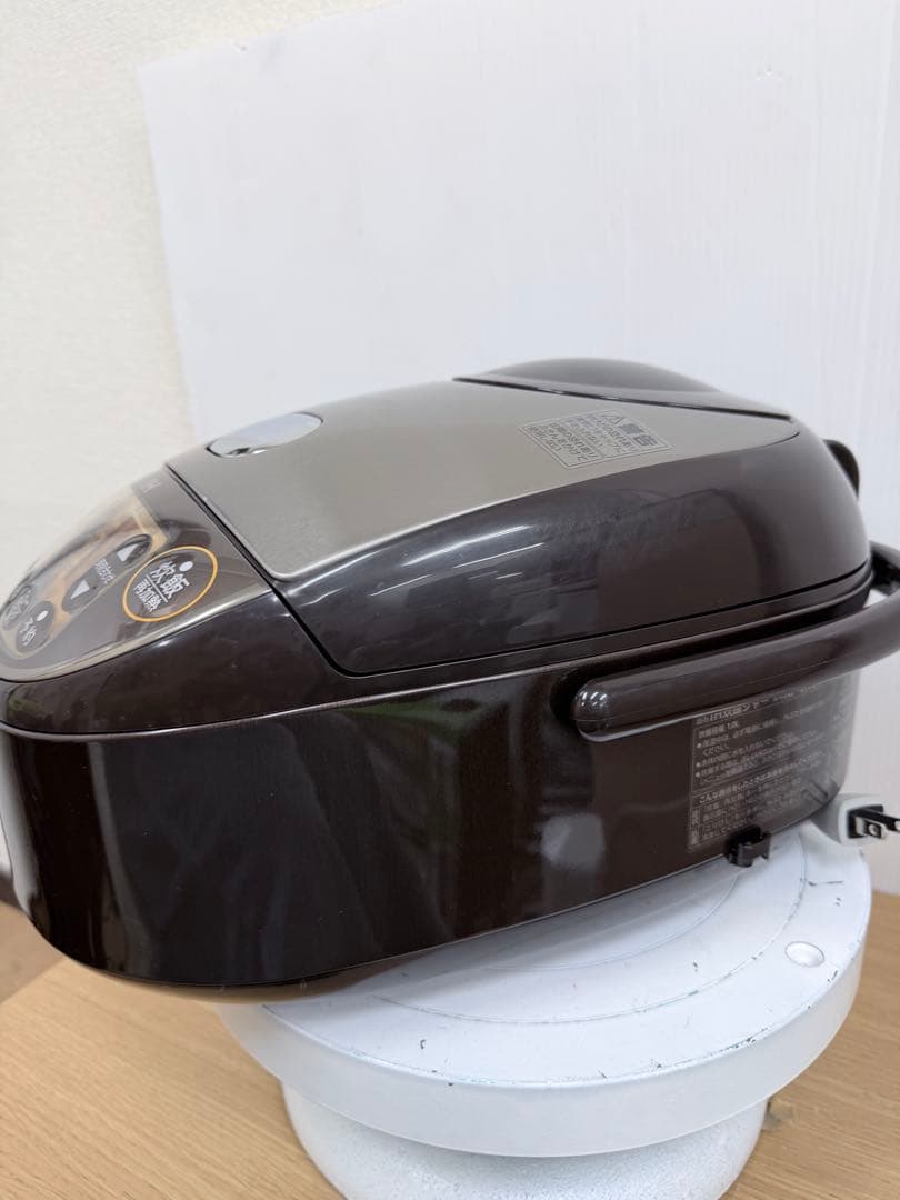 ZOJIRUSHI 象印 IH炊飯器 NP-VI10 1.0L 2019年製