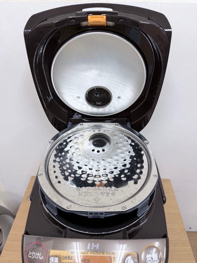ZOJIRUSHI 象印 IH炊飯器 NP-VI10 1.0L 2019年製