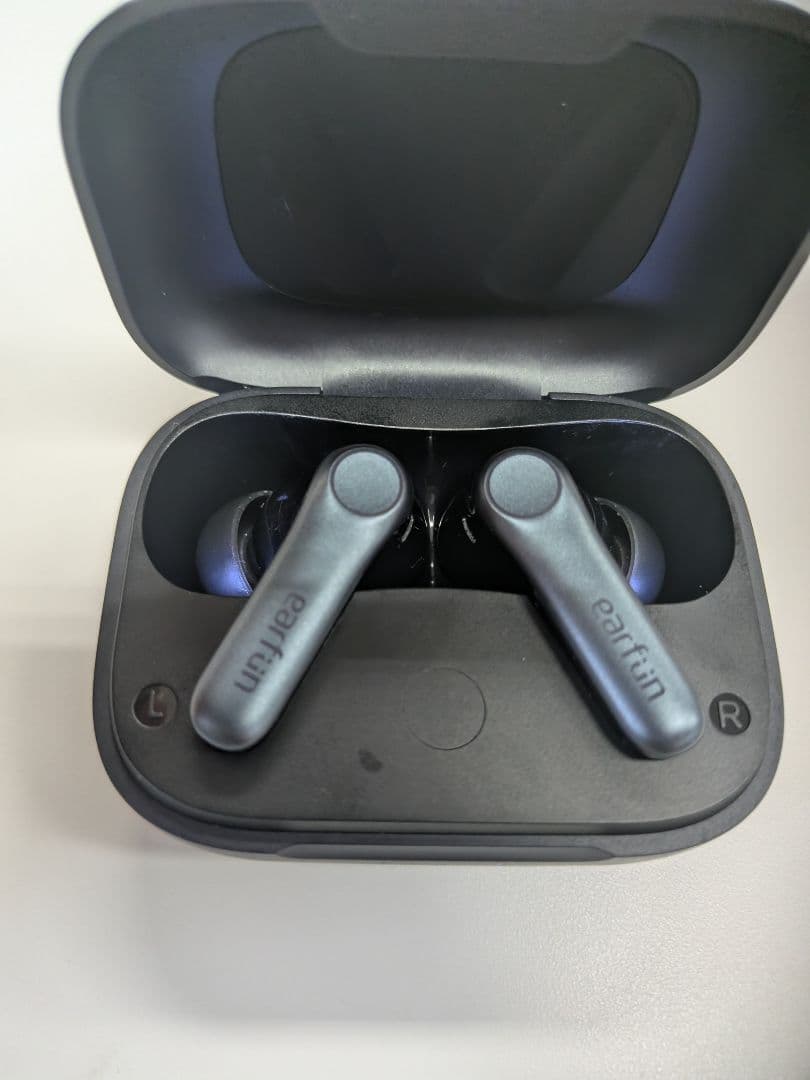 Earfun Air Pro 4　黒色