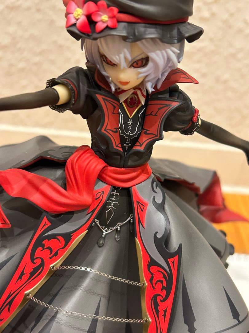 【最終値下げ】レミリア・スカーレット＆十六夜咲夜 紅魔城伝説版 フィギュアセット
