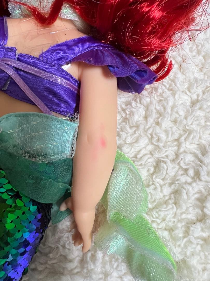 ディズニー、アニメータードールの人形（アリエル）ライト付き