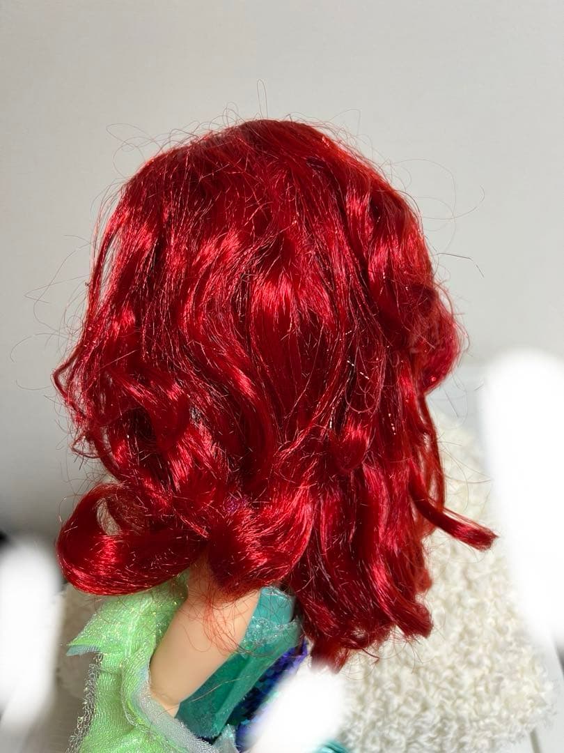 ディズニー、アニメータードールの人形（アリエル）ライト付き