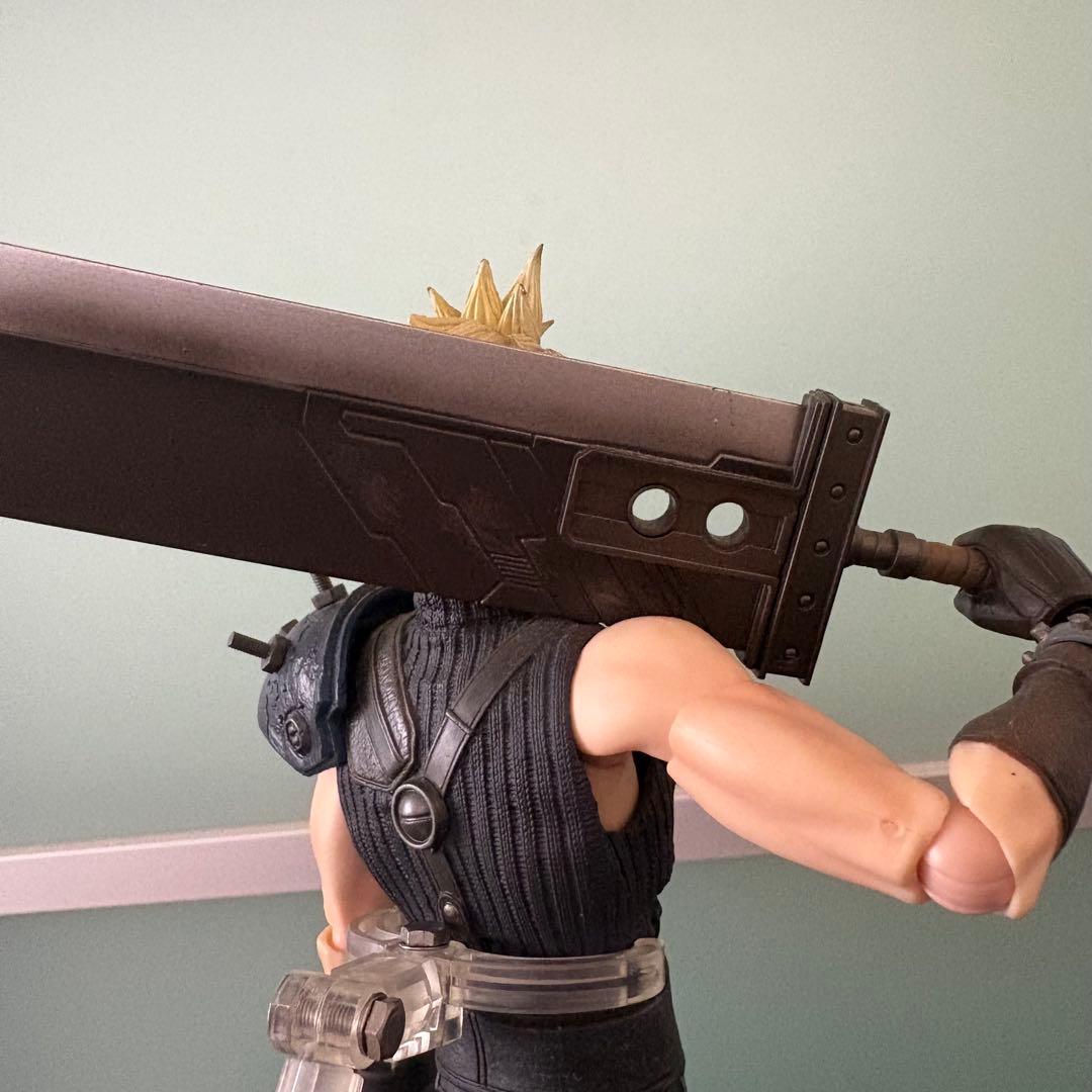 ファイナルファンタジーVII リメイク PLAY ARTS改 クラウド