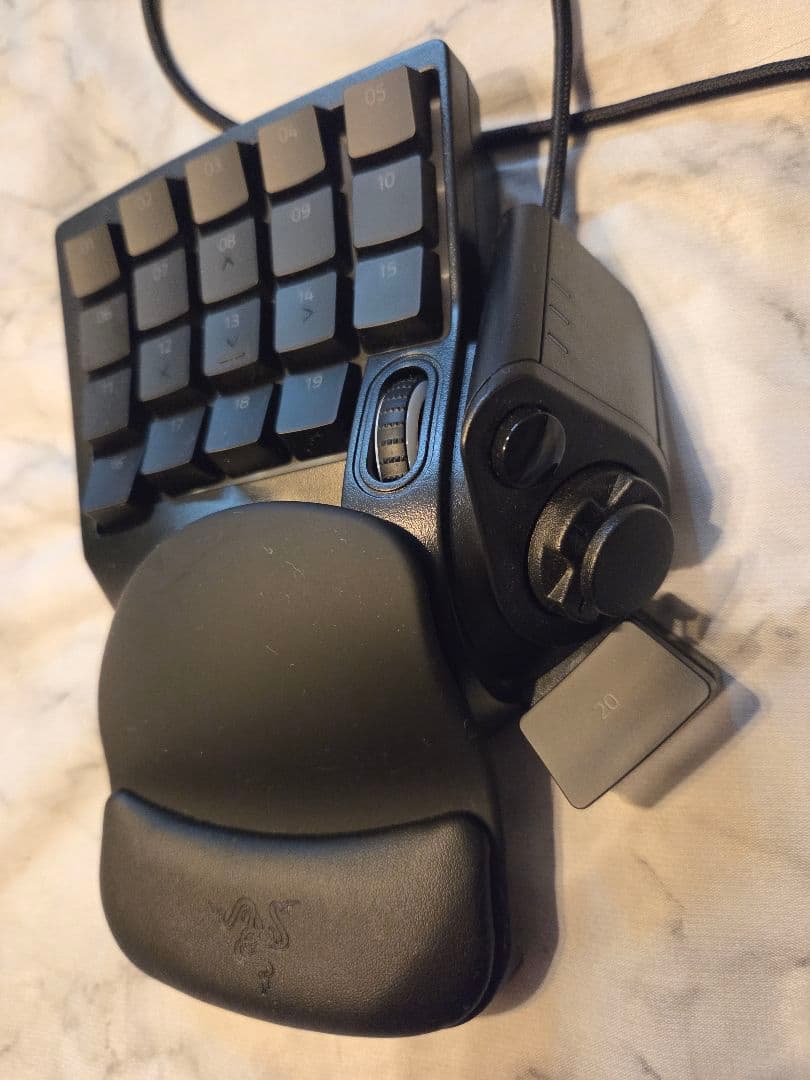 Razer Tartarus V2 左手デバイス 左手キーボード