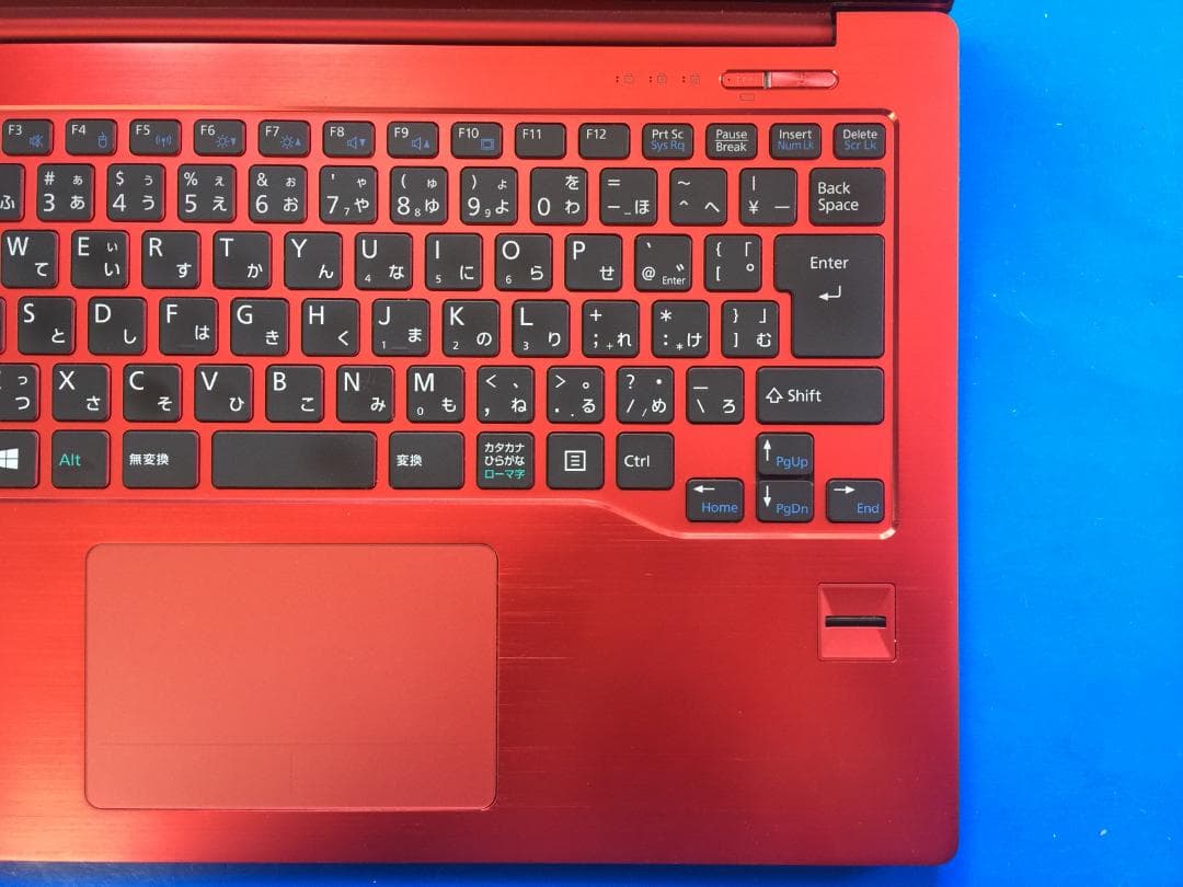 富士通 LIFEBOOK UH90/L 14型 超薄型/Office/Win11