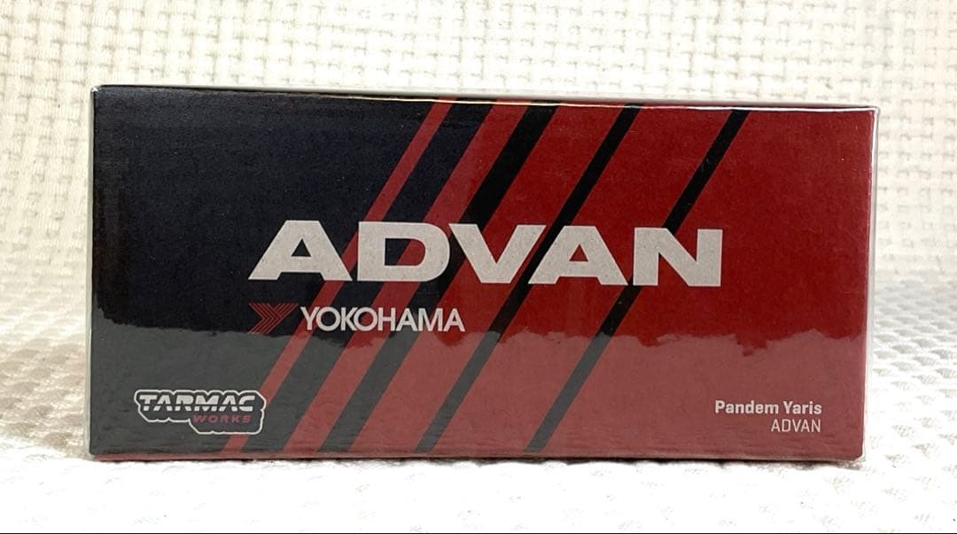 ミニカー Pandem Yaris ADVAN With Truck Packaging