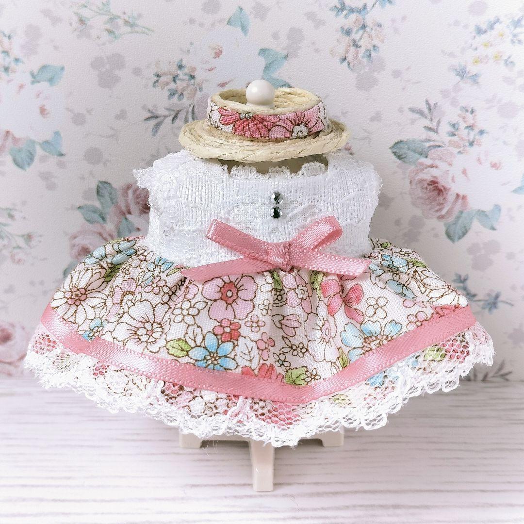 hoochanページです。 ハンドメイド服　女の子