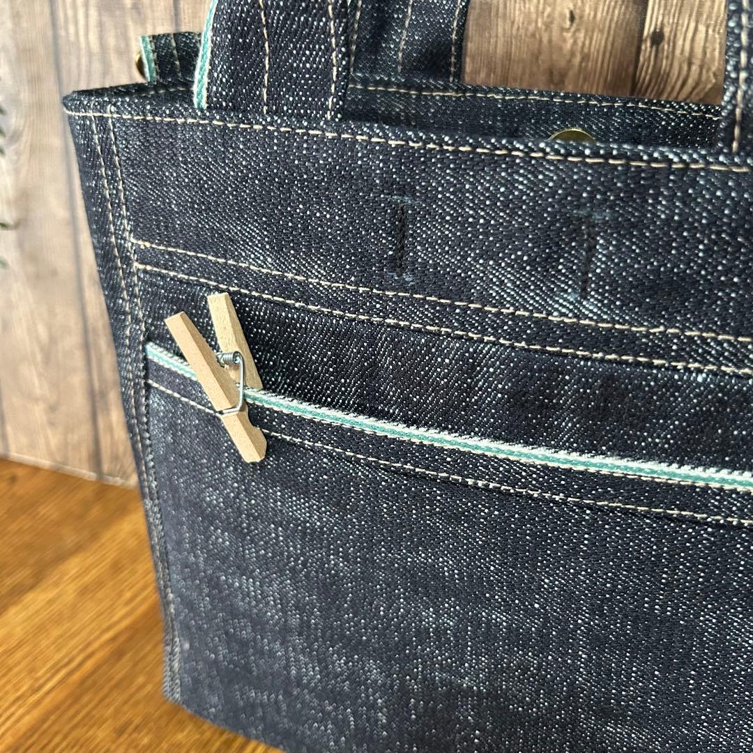 ＊小さめトートバッグ＊大きなポケットが可愛いデニムバッグ　ショルダー付き　青耳