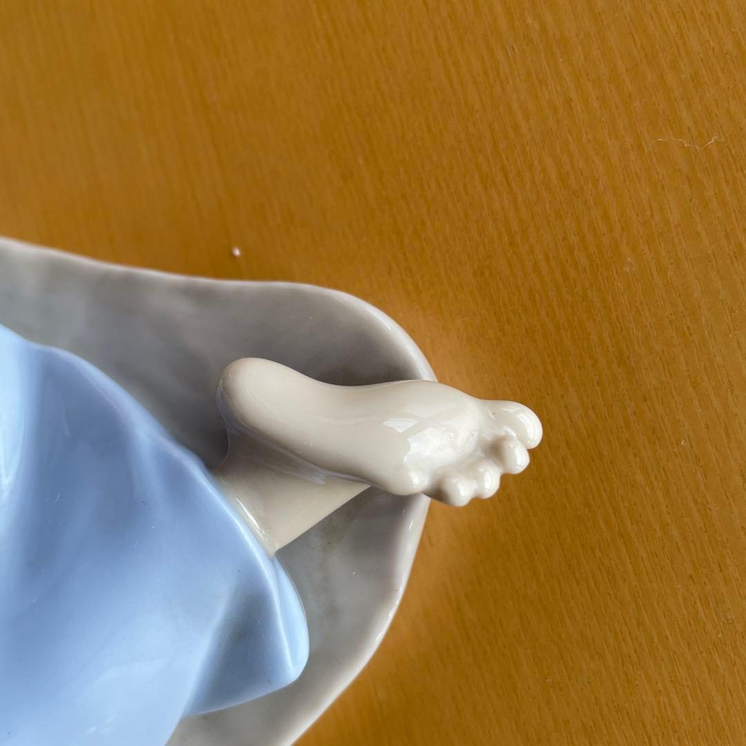 極美品　LLADRO リヤドロ　　座っている少女子犬付き　　キズなし破損なし