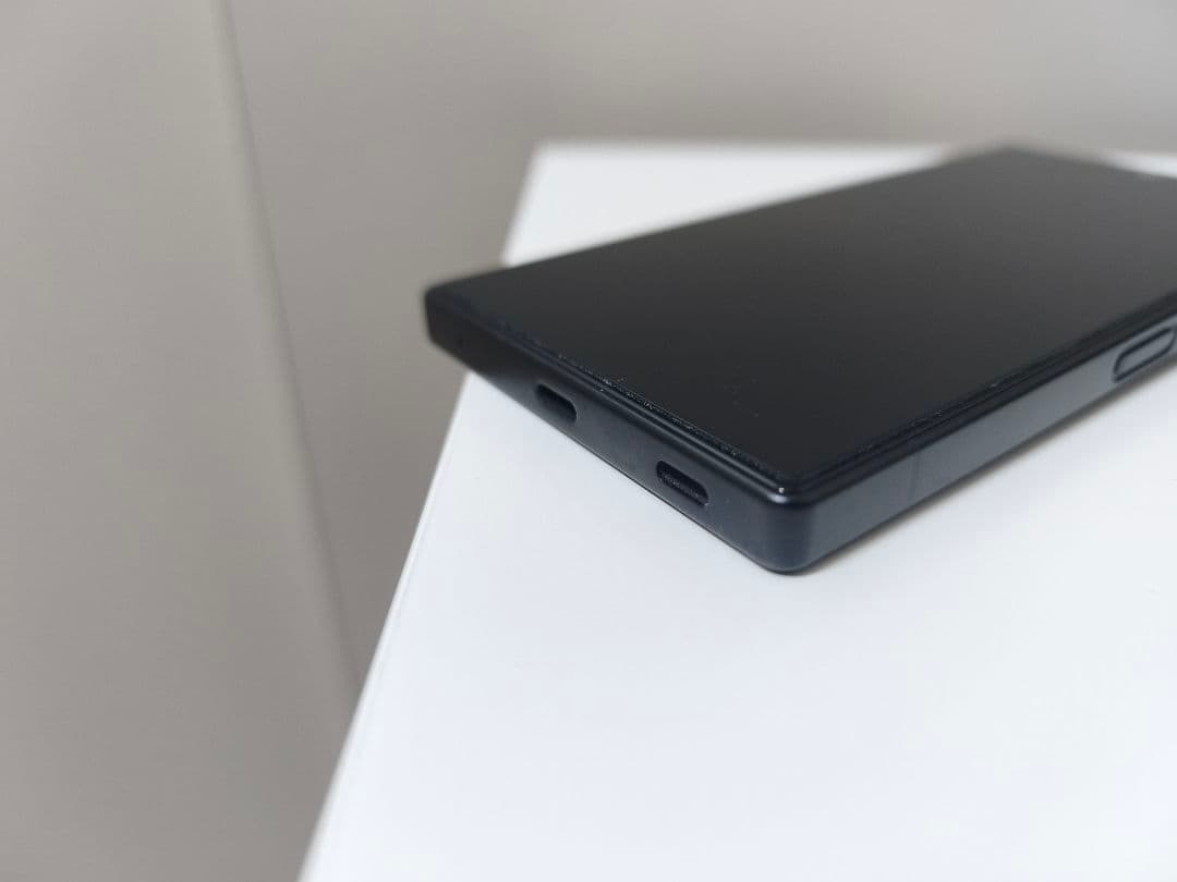 即日発送　SH-M31 チャコールブラック 12GB/256GB 美品