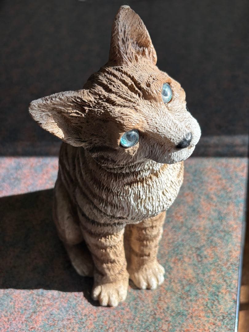 リアル猫のフィギュリン　イタリア製　ブルーアイ樹脂製 約32cm 美品