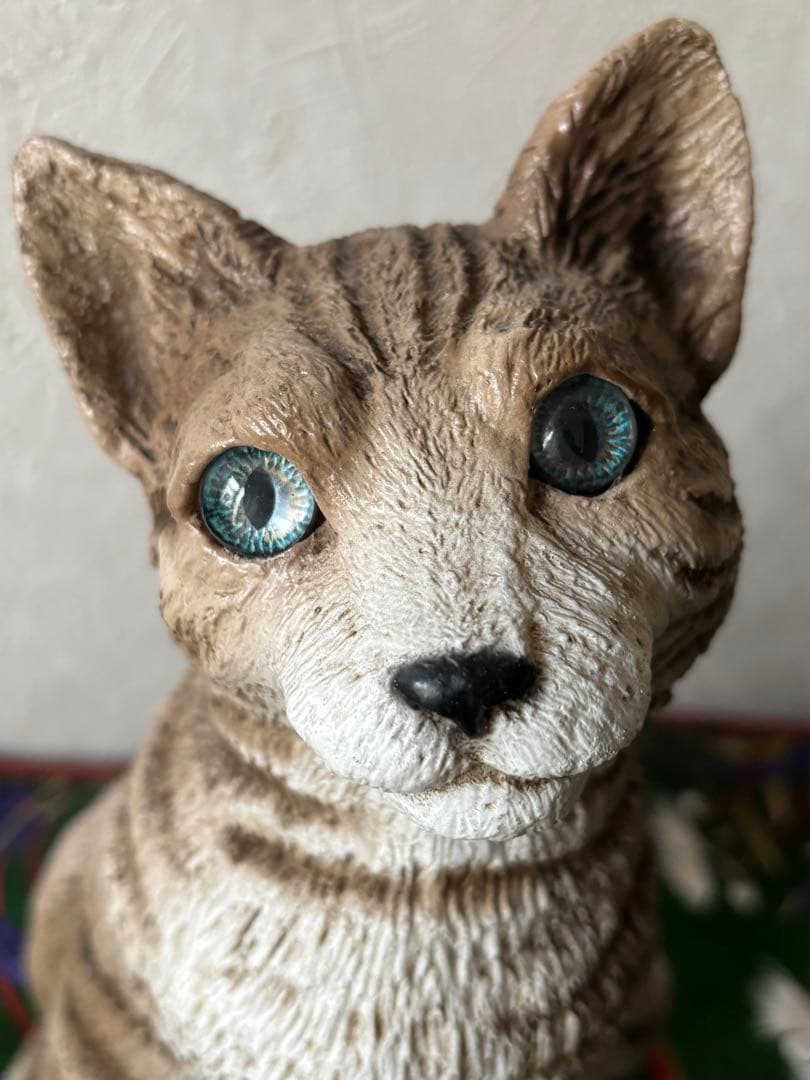 リアル猫のフィギュリン　イタリア製　ブルーアイ樹脂製 約32cm 美品