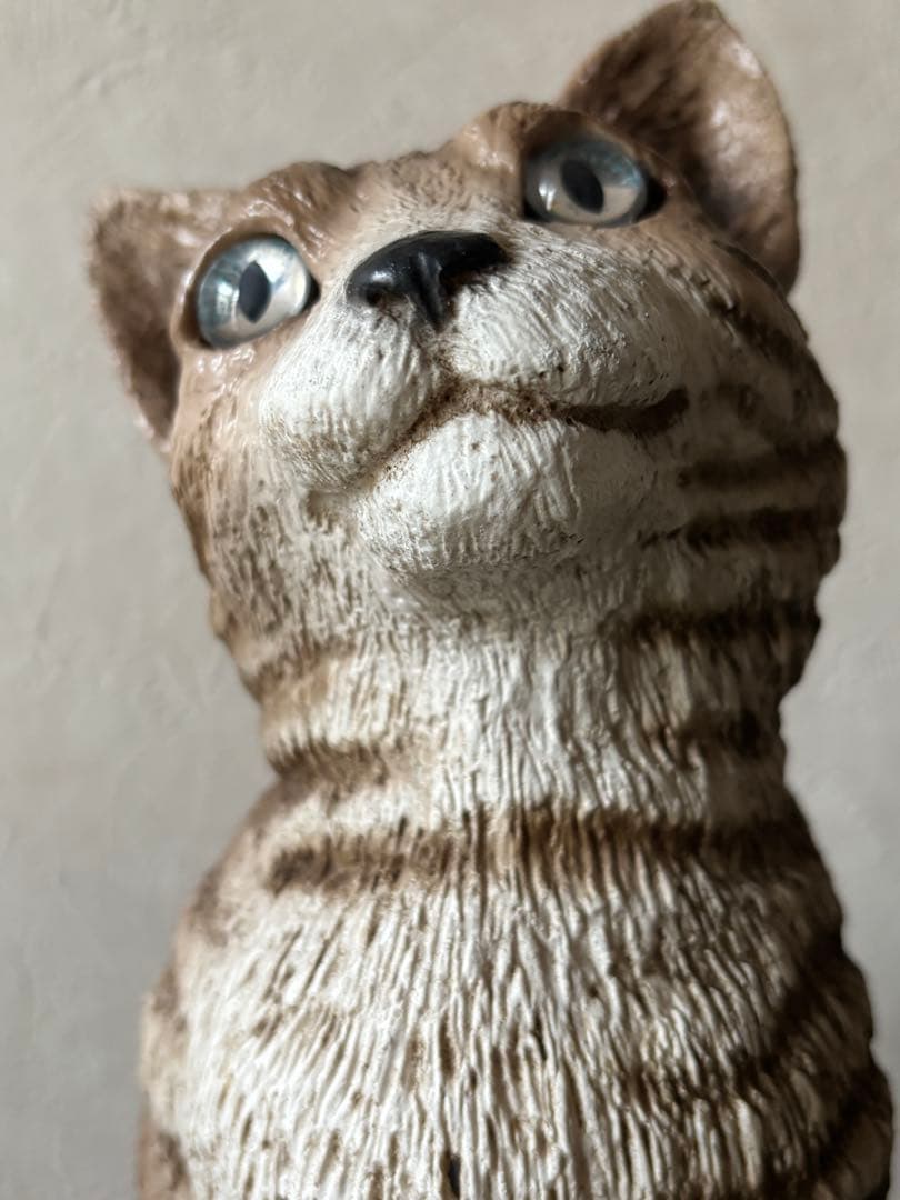 リアル猫のフィギュリン　イタリア製　ブルーアイ樹脂製 約32cm 美品