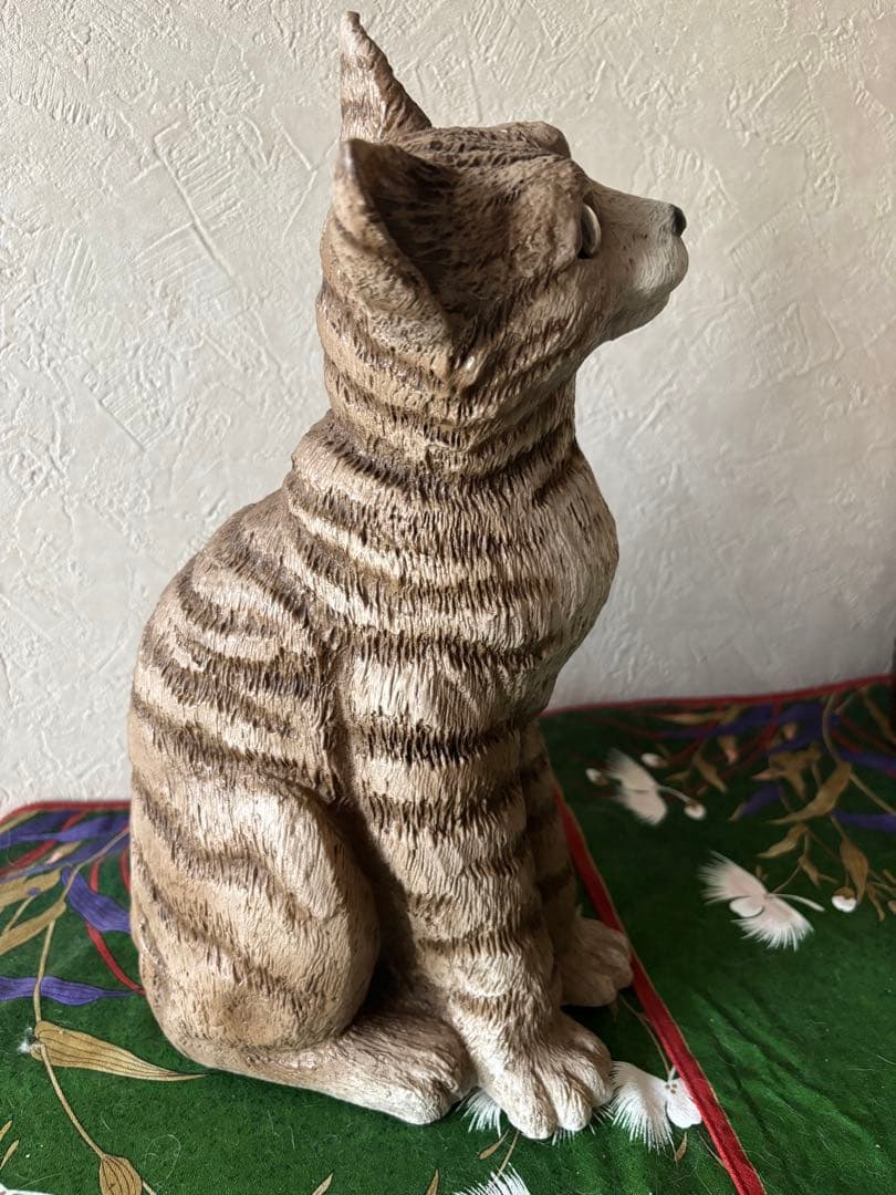 リアル猫のフィギュリン　イタリア製　ブルーアイ樹脂製 約32cm 美品
