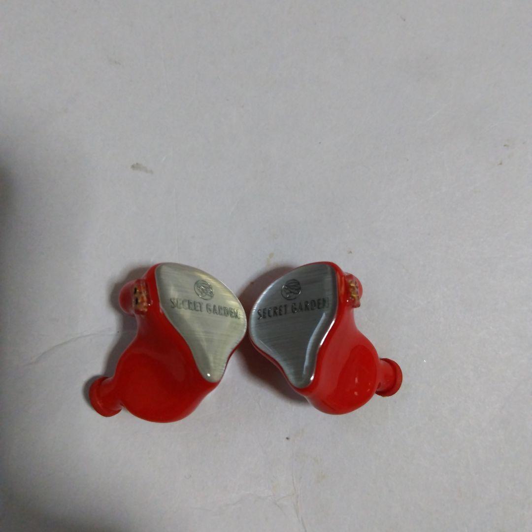 最終値引き！SECRET GARDEN 有線イヤフォン レッド