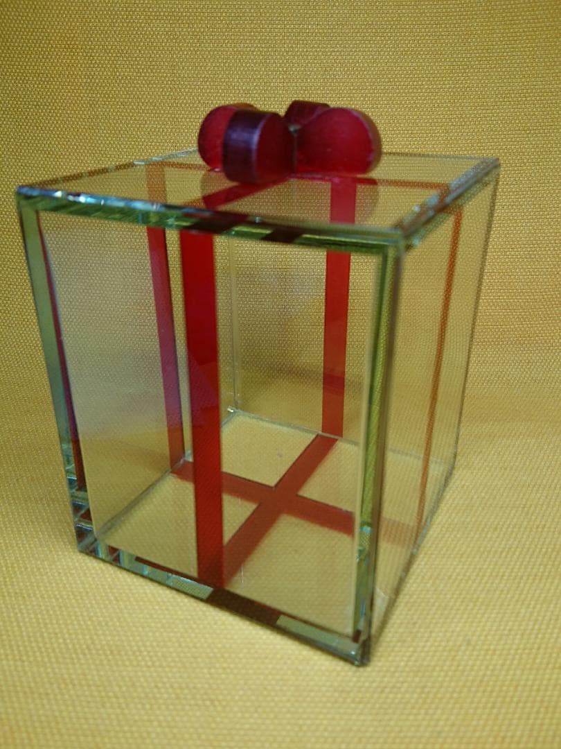 【美品】クリスタルガラス　ボックス　置物　インテリア　工芸品　美術品　A1217