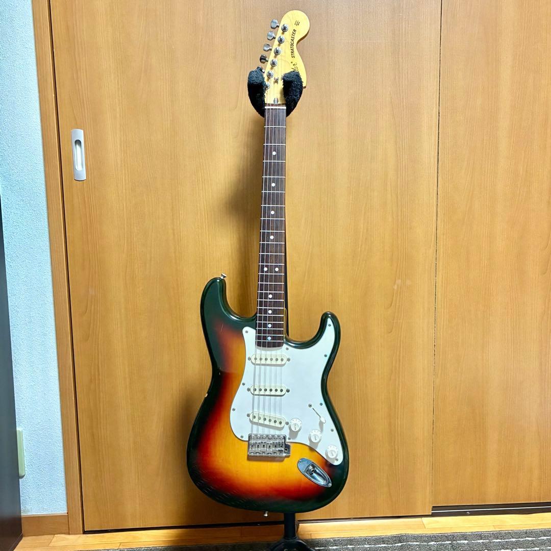 Fender Japan ST72 3-Tone Sunburst フジゲン