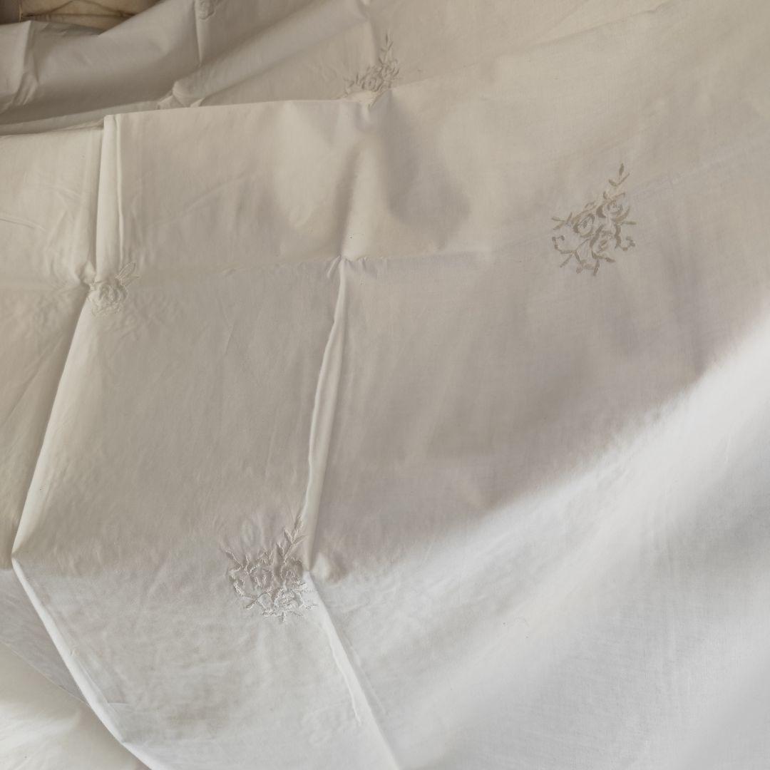 イギリスVintage　薔薇モチーフ　カットワーク　カーテン　180×180