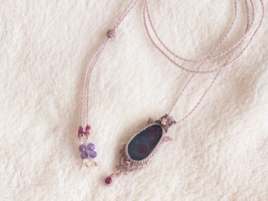 マクラメネックレス ルビーインカイヤナイト