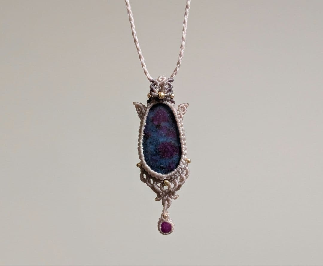 マクラメネックレス ルビーインカイヤナイト