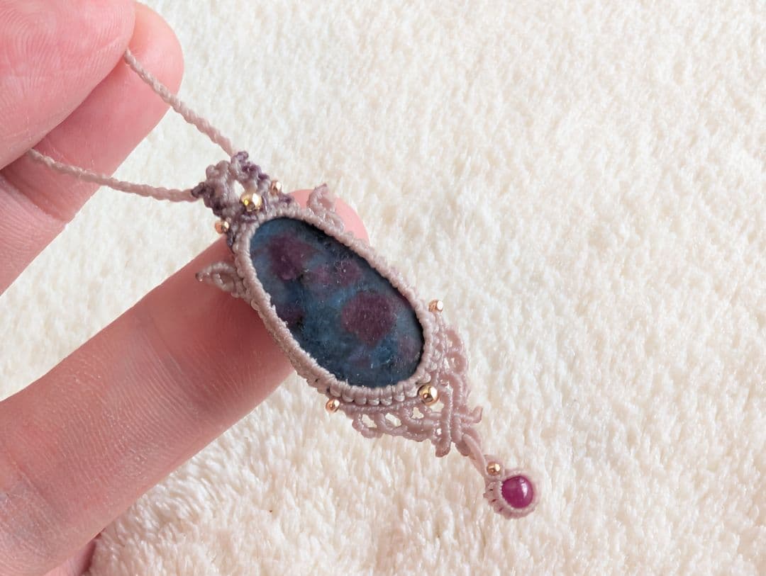 マクラメネックレス ルビーインカイヤナイト