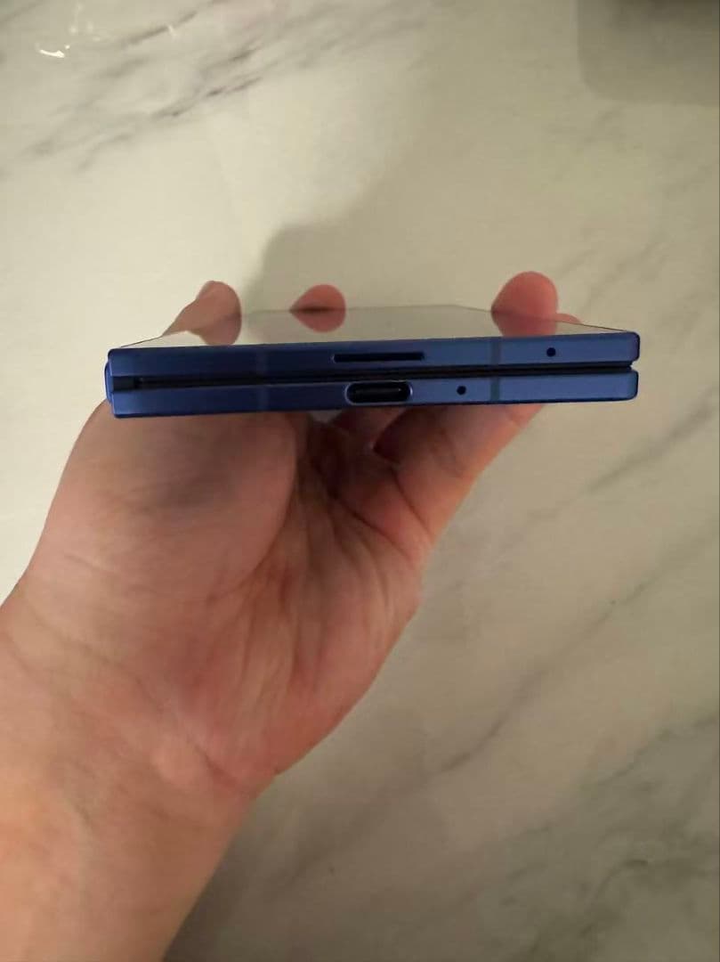 Galaxy Z Fold7 512GB ブルー SIMフリー美品 付属品未使用