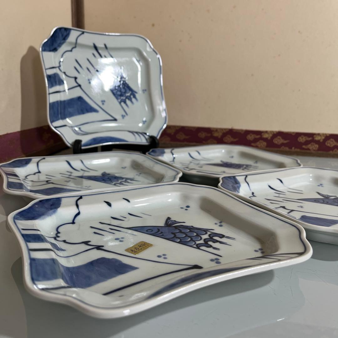 しん窯青花　隅切り方皿5枚　鯉の滝登り