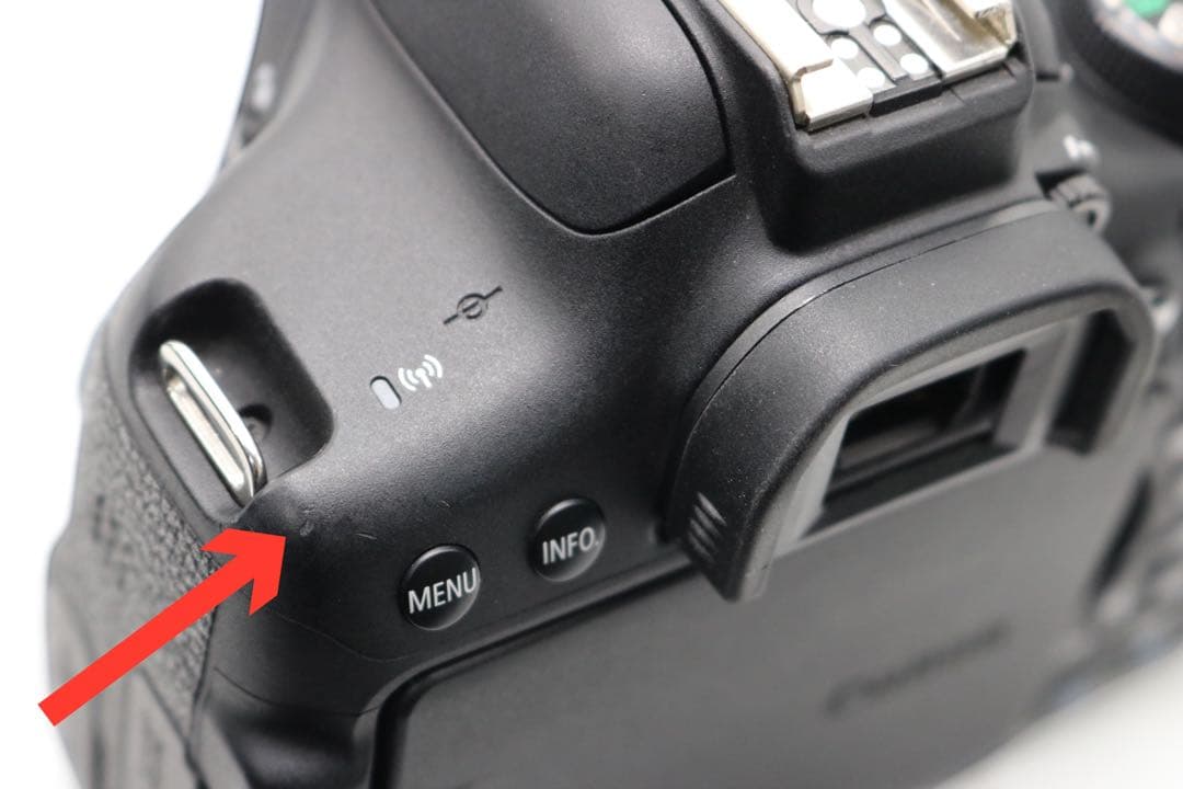 美品 【Canon EOS Kiss X8i ダブルレンズセット】 安心保証あり